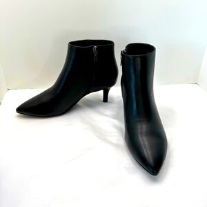 Aerosoles Edith Black Ankle Boots Booties Woman 8.5 Pointy Toe Kitten Heel Vegan
